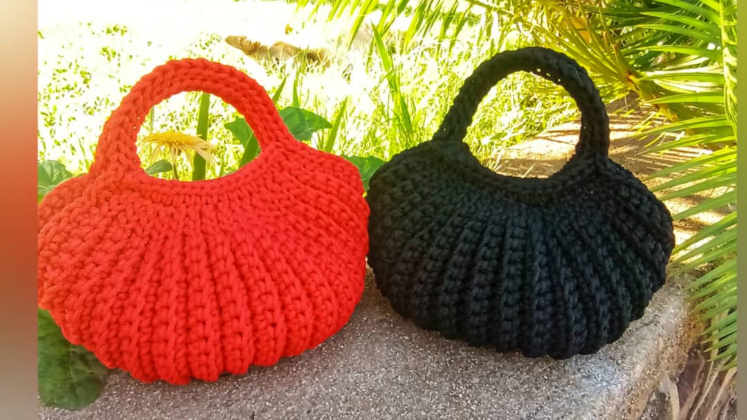 How to Make the Crochet Savvy Handbag - Naztazia ®