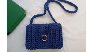Crochet crossbody bag pattern